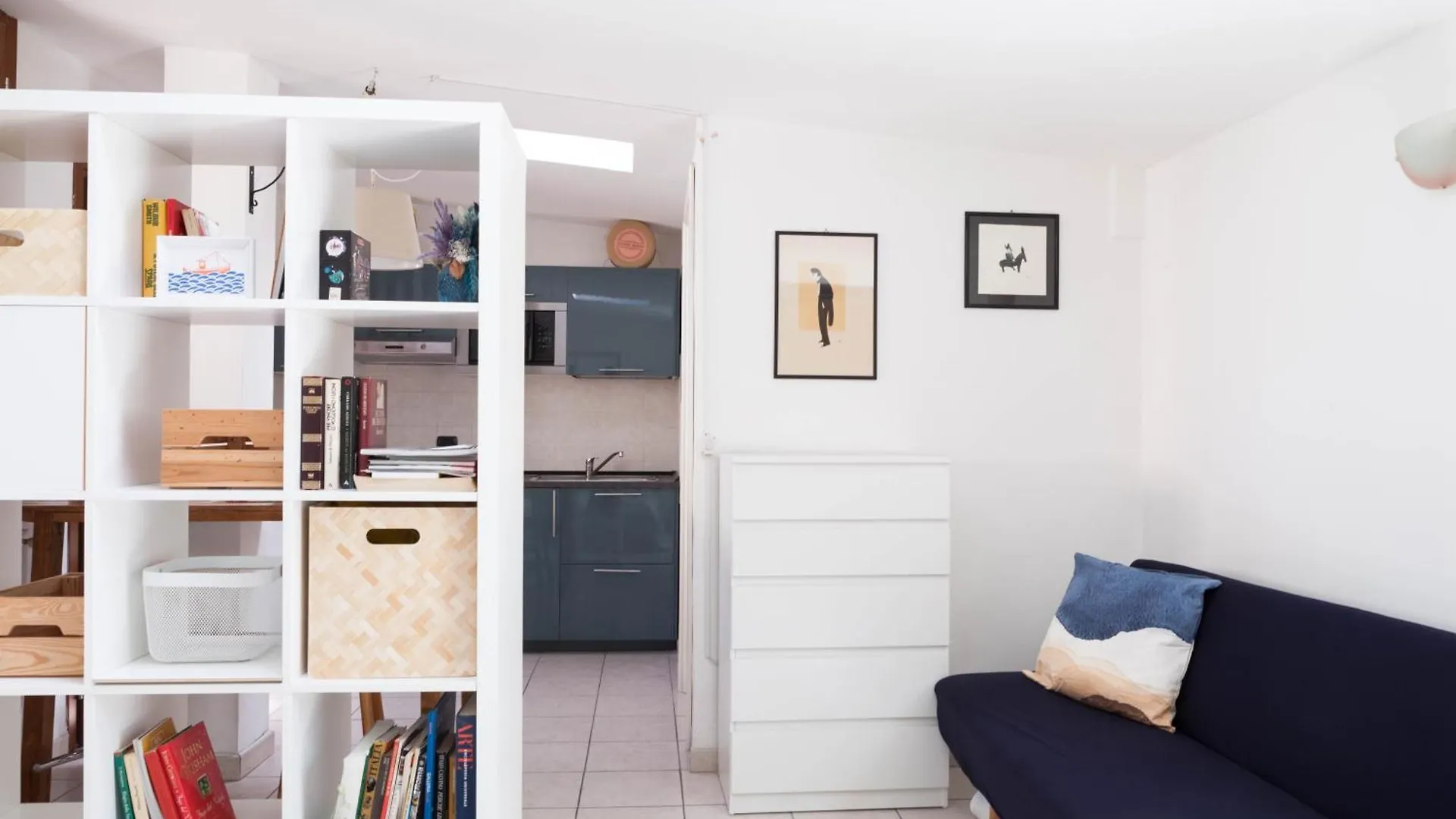 Terrace Apartment Close To Metro Station Milan Italy