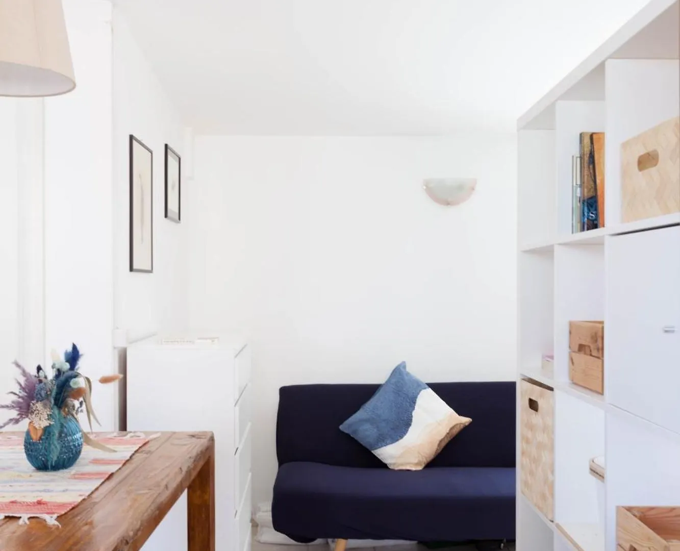 Terrace Apartment Close To Metro Station Milan Italy